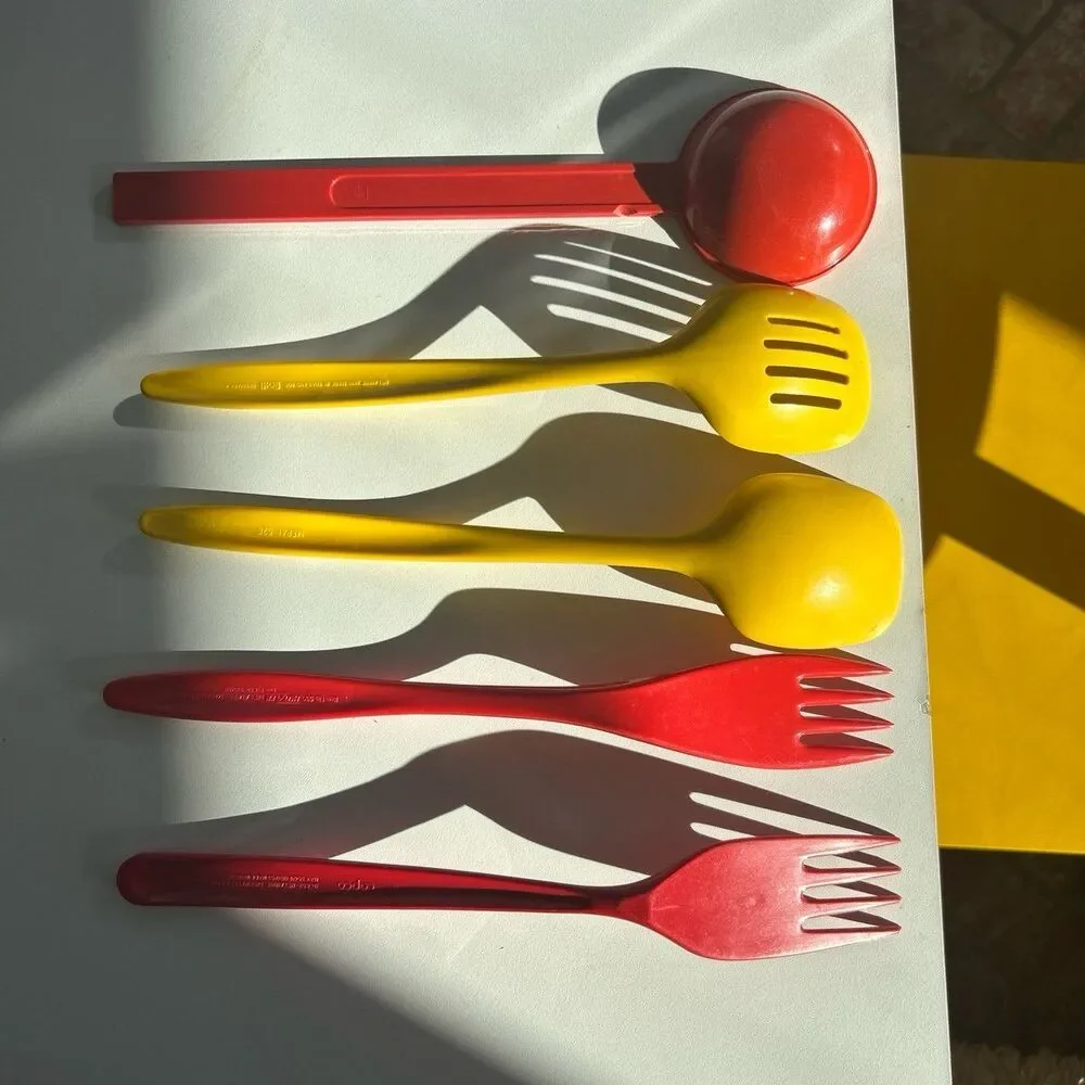 Vintage Melamine Utensils Set / Five